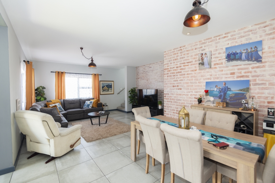 4 Bedroom Property for Sale in Country Club Western Cape